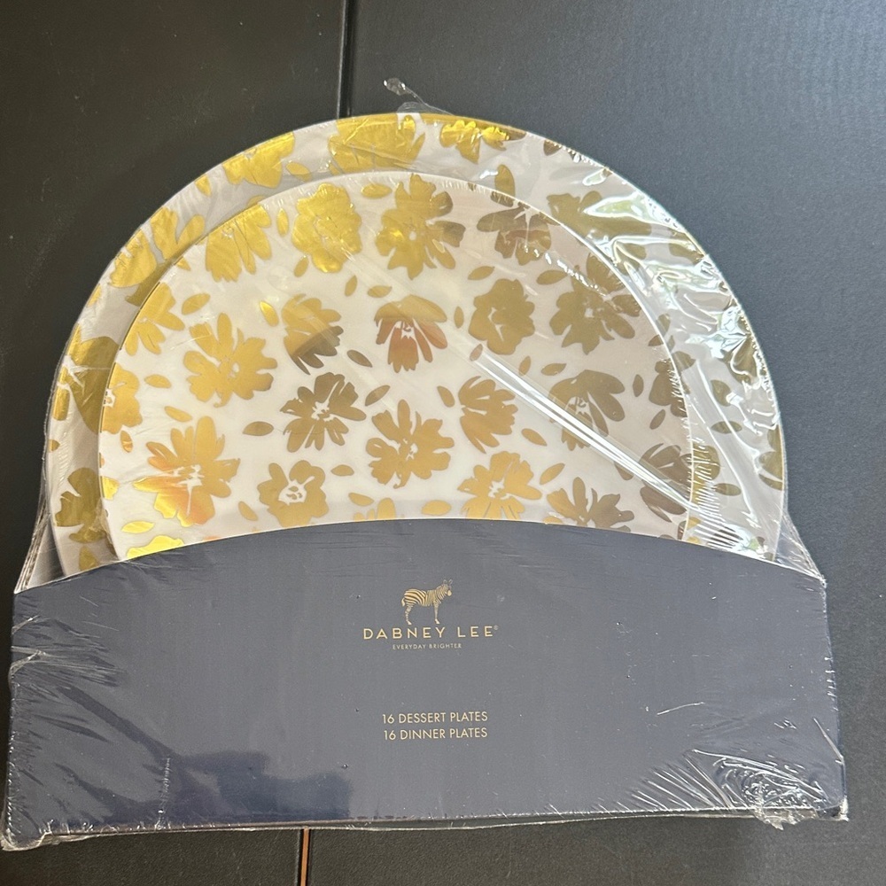 Dabney Lee, 8 dinner and dessert plates bundle with gold flowers